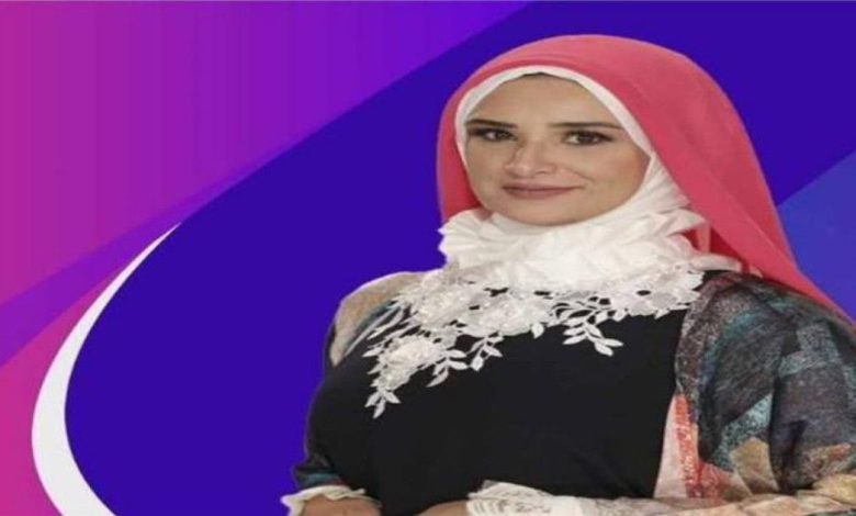 مقدمة برامج دينية مصرية تخلع الحجاب وتعلق: “عندي انفصام في الشخصية”